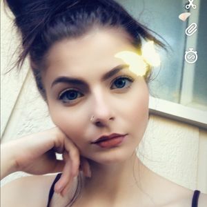 Meet your Posher, Madison